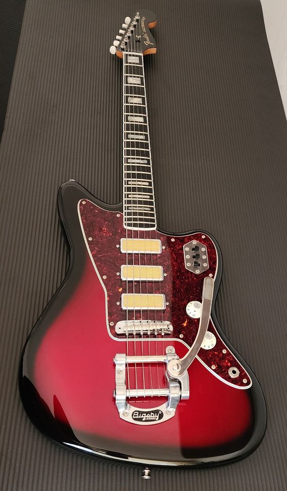 Fender Jazzmaster Gold Foil acostada