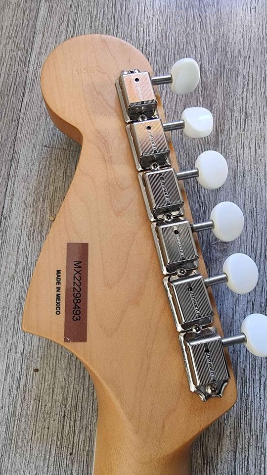 Fender Jazzmaster Gold Foil Pala